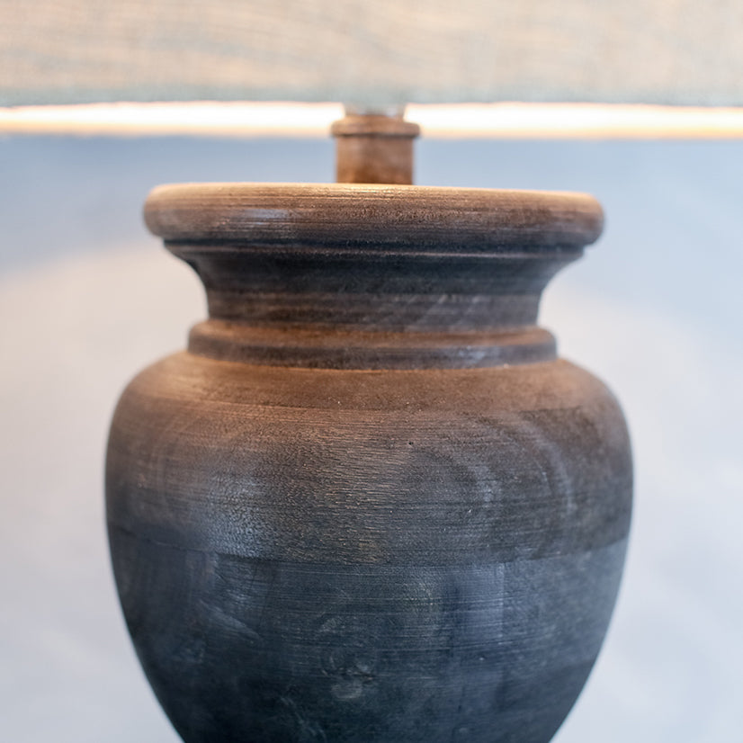 Mango wood lamp - black