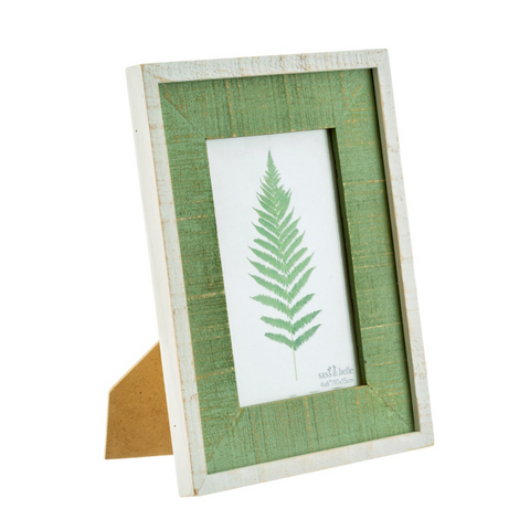 Green photo frame