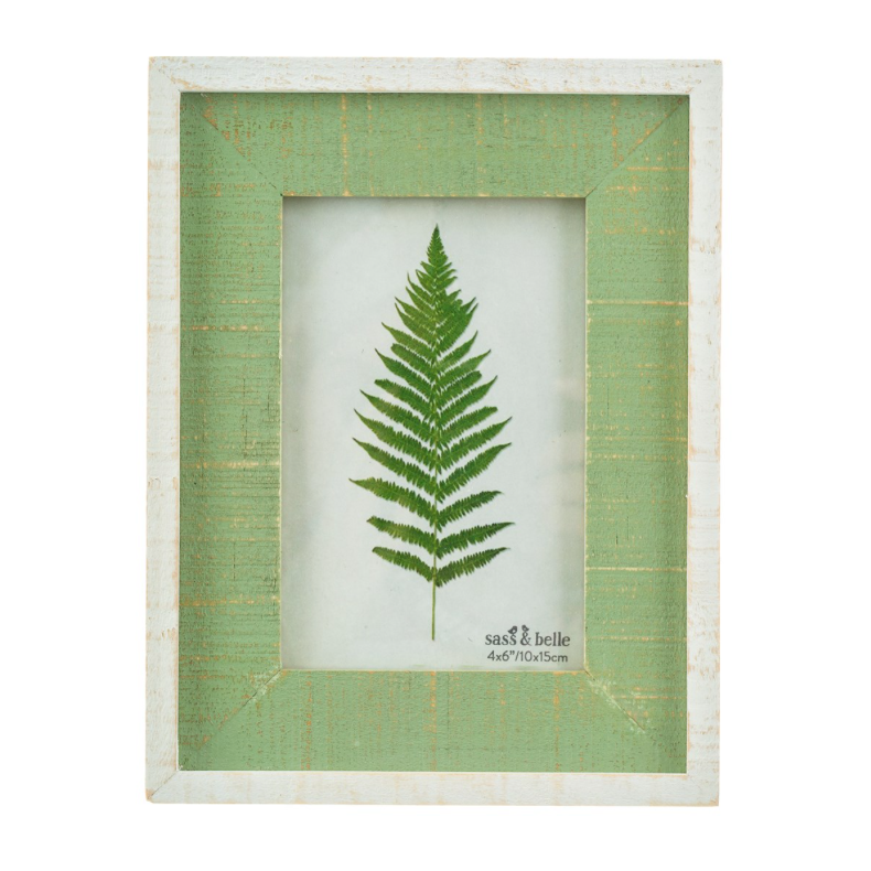 Green photo frame